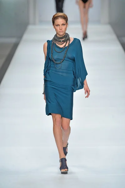 Look 24